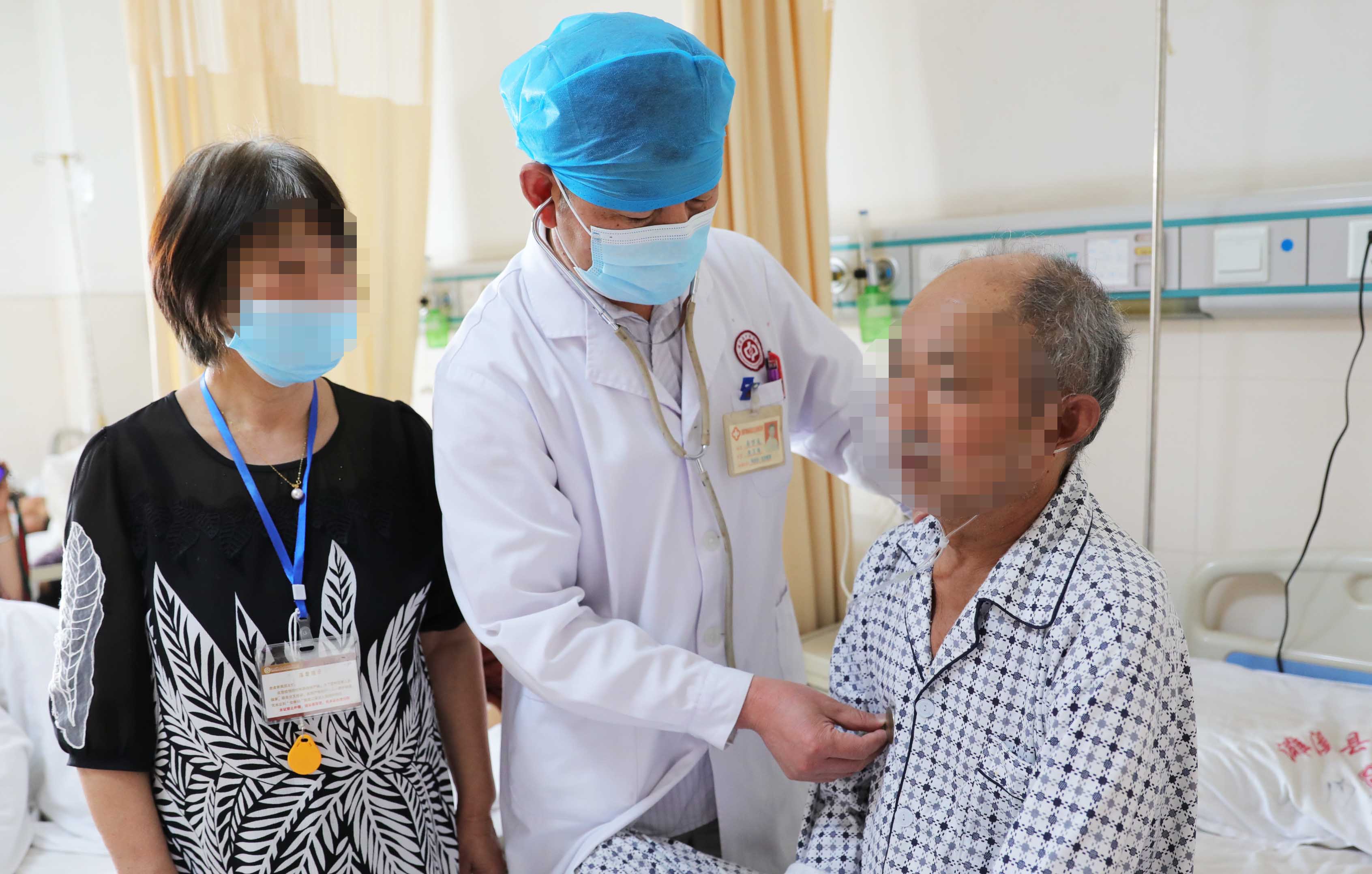 医术精湛传四方慢阻肺患者慕名前来就医重获顺畅呼吸